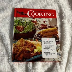 Family Circle Illustrated Library of Cooking Volume 1 - From 1972